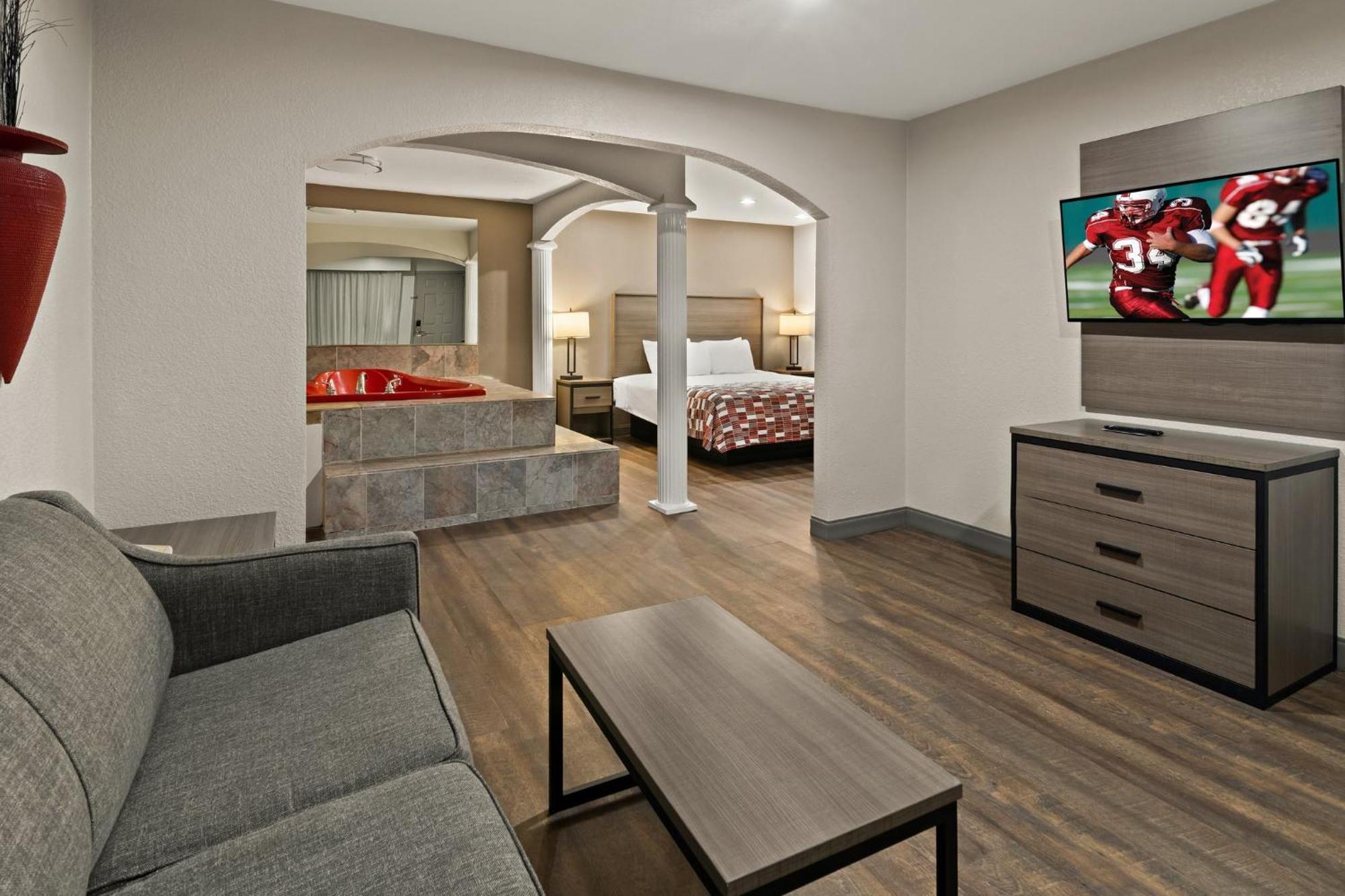 Red Roof Inn & Suites Irving - Dfw Airport South Eksteriør billede